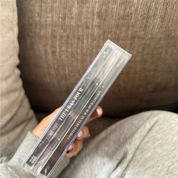 Taylor Swift The Eras Tour 3 CD & DVD Combo - Picture 4 of 6